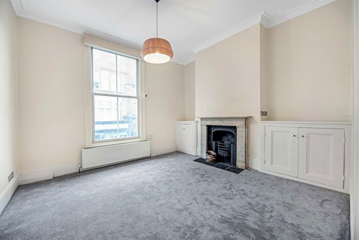 2 Bedroom Maisonette To Rent In Cavaye Place, Chelsea, SW10