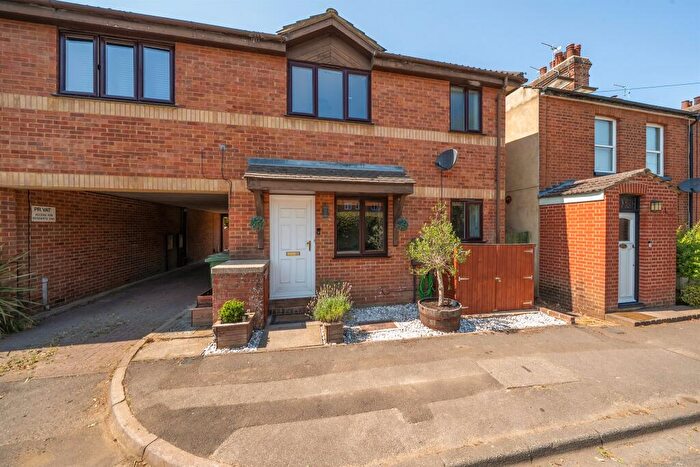 1 Bedroom Maisonette For Sale In Burleigh Road, St. Albans, AL1
