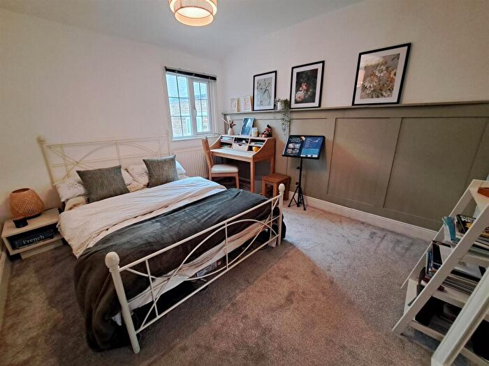 2 Bedroom Cottage For Sale In Mill Lane, Kislingbury, NN7