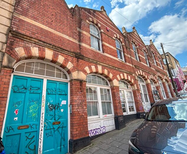 1 Bedroom Apartment To Rent In Hillgrove Street, Bristol, Somerset, BS2