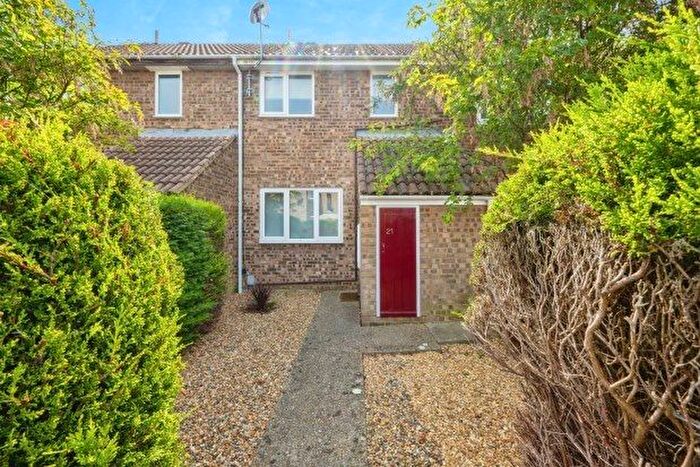 3 Bedroom Terraced House To Rent In Hindburn Close, Bedford, MK41