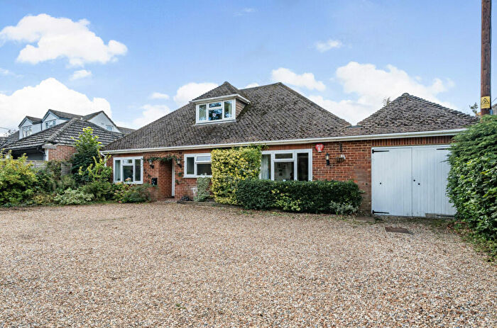 4 Bedroom Detached House For Sale In Swallowfield Street, Swallowfield, Reading, Berkshire, RG7
