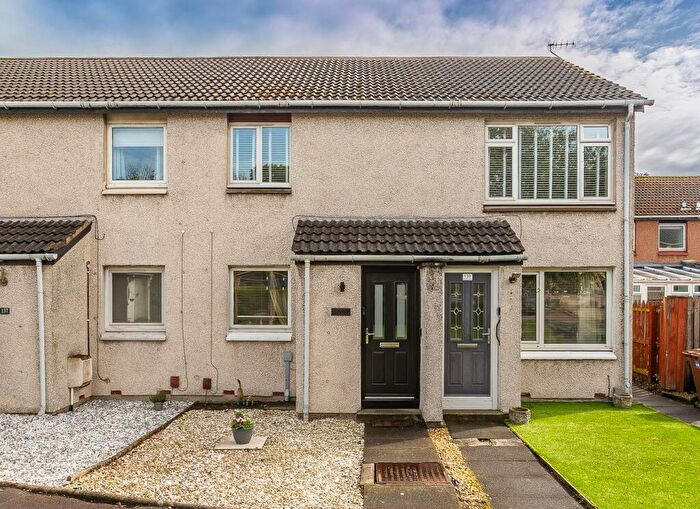 2 Bedroom Flat For Sale In Gyle Park Gardens, Corstorphine, Edinburgh, EH12