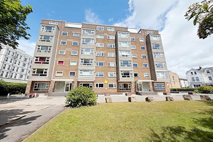 2 Bedroom Flat To Rent In Bournemouth, BH2