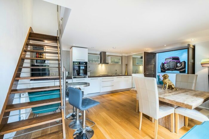 2 Bedroom Semi-Detached House To Rent In Hornblower Close, Surrey Quays, SE16