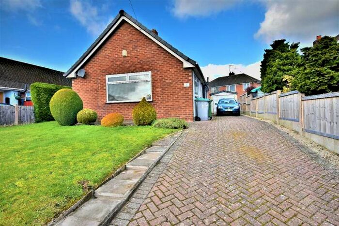 2 Bedroom Bungalow To Rent In Snowdon Drive Johnstown, Wrexham, LL14