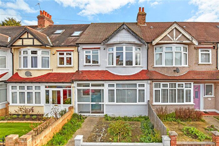 3 Bedroom Terraced House For Sale In Addiscombe Avenue, Croydon, Surrey, CR0