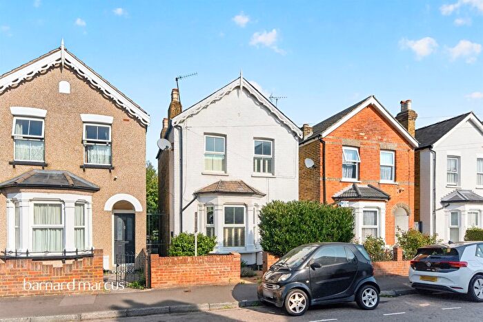 3 Bedroom Detached House For Sale In Cromwell Road, Feltham, TW13
