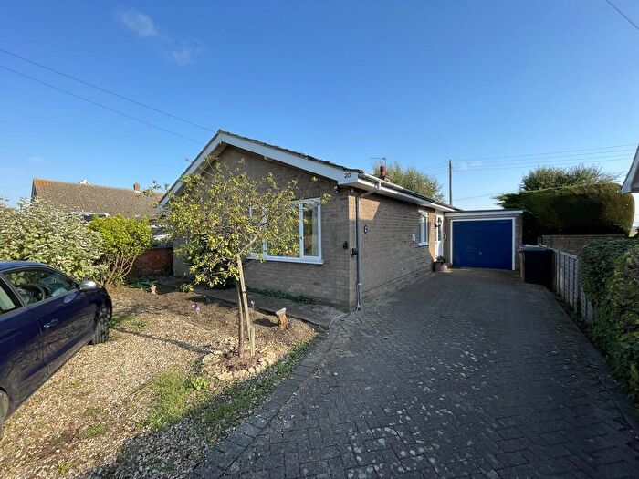 3 Bedroom Detached Bungalow For Sale In Dovecote Lane, Coleby, LN5