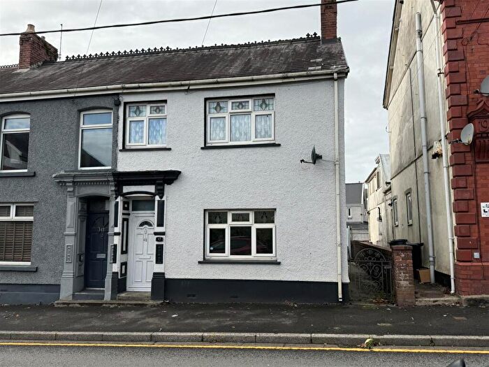 2 Bedroom End Of Terrace House For Sale In Heol Cae Gurwen, Gwaun Cae Gurwen, Ammanford, SA18