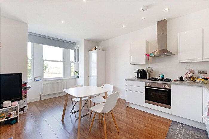 1 Bedroom Flat To Rent In Allison Road, London, W3