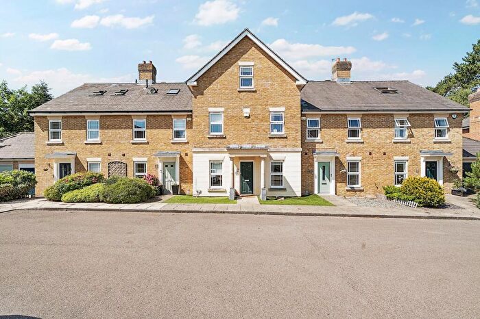 4 Bedroom Town House For Sale In Tower Place, Warlingham, CR6