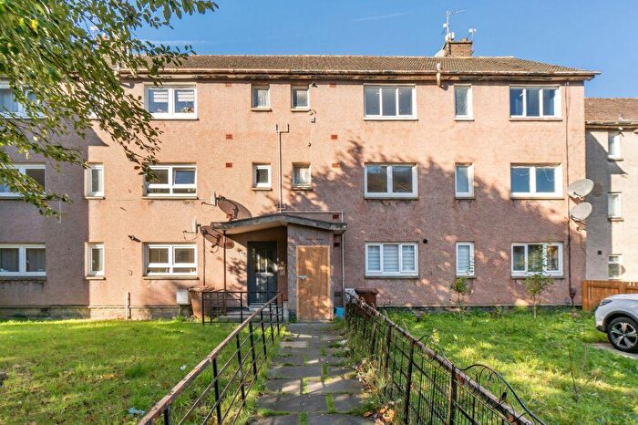 2 Bedroom Flat For Sale In / Glenure Loan, Edinburgh, EH4