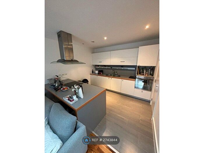 2 Bedroom Flat To Rent In The Hacienda, Manchester, M1