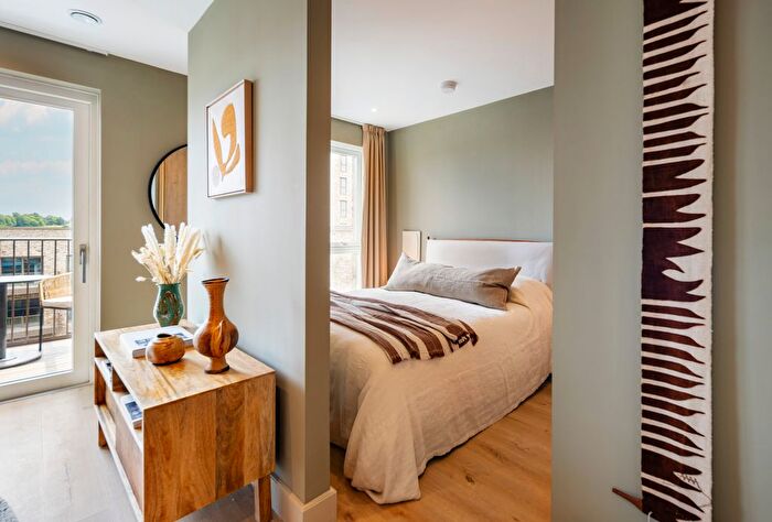 1 Bedroom Studio To Rent In The Draper, Draycote House, Colindale, NW9