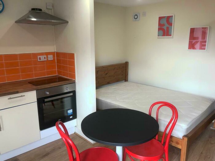 Studio To Rent In A Tiverton Road, Birmingham, B29