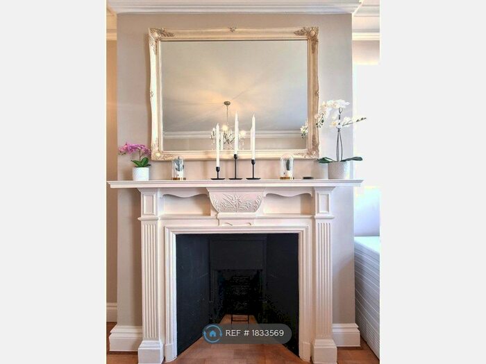 2 Bedroom Flat To Rent In York Street, London, W1U