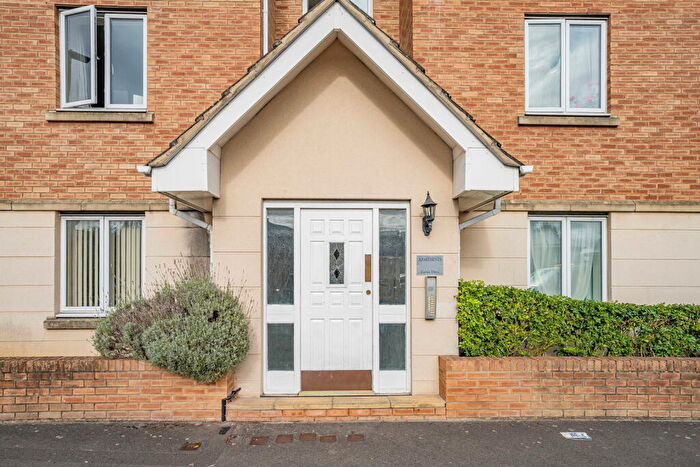 2 Bedroom Flat For Sale In Cassin Drive, Cheltenham, GL51