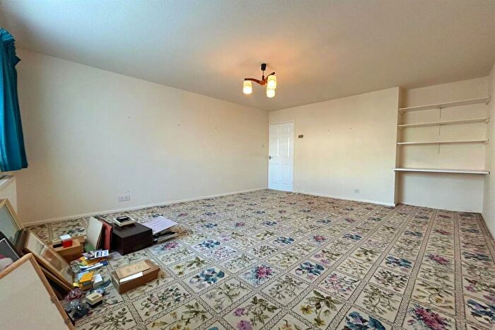 2 Bedroom Apartment For Sale In York House, York Avenue, Sale, M33