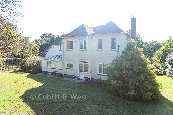4 Bedroom Detached House For Sale In Monkmead Lane, West Chiltington, Pulborough, West Sussex, RH20