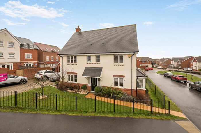 4 Bedroom Detached House For Sale In Appleby Crescent, Wokingham, Berkshire, RG40