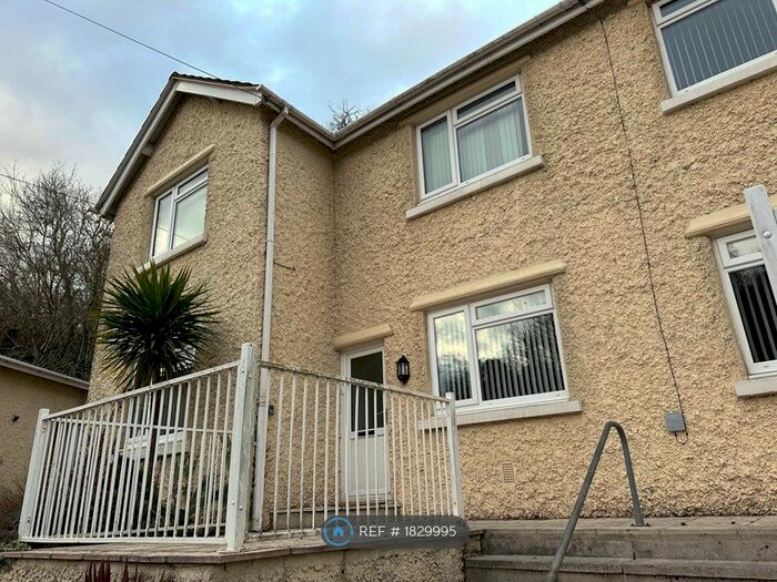 2 Bedroom Flat To Rent In Teignmouth Road, Torquay, TQ1