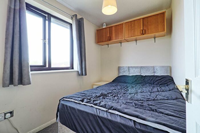 1 Bedroom Flat For Sale In Parsonage Road, Grays, RM20