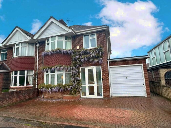 3 Bedroom Semi-Detached House To Rent In Kempston, MK42