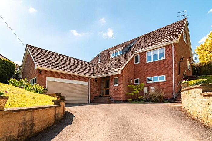 4 Bedroom Detached House For Sale In Skithorne Rise, Lowdham, Nottingham, NG14