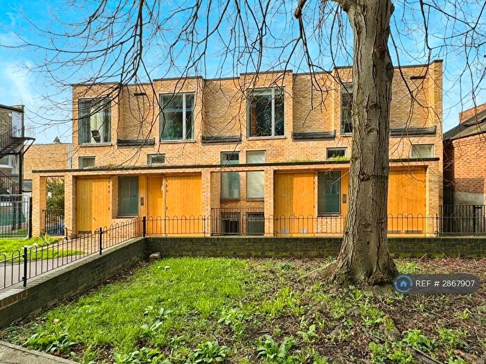 1 Bedroom Flat To Rent In Windsor Walk, London, SE5