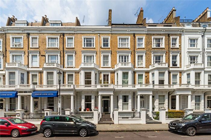 2 Bedroom Flat For Sale In Lexham Gardens, London, W8
