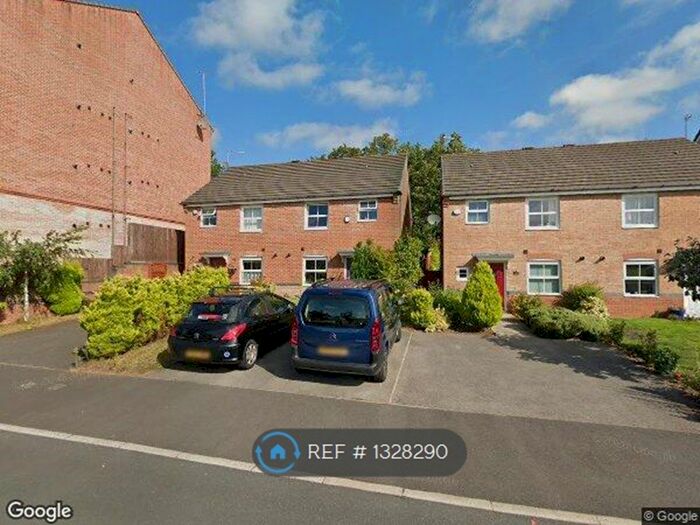 2 Bedroom Flat To Rent In Liverpool, Liverpool, L15