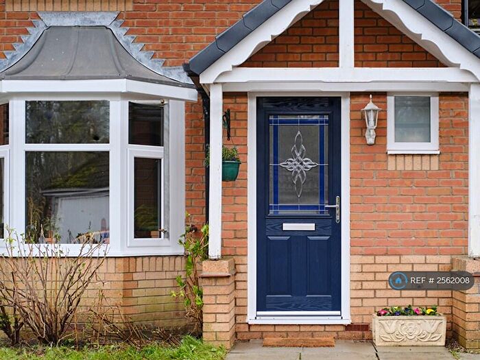 3 Bedroom Detached House To Rent In Caistor Close, Manchester, M16