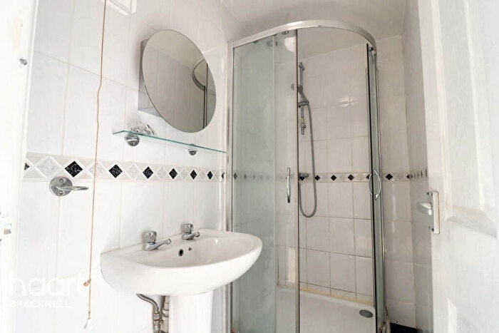 4 Bedroom Detached House For Sale In Spinis, Bracknell, RG12