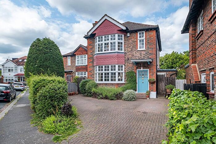 4 Bedroom Detached House For Sale In Sherwood Road, Wimbledon, SW19