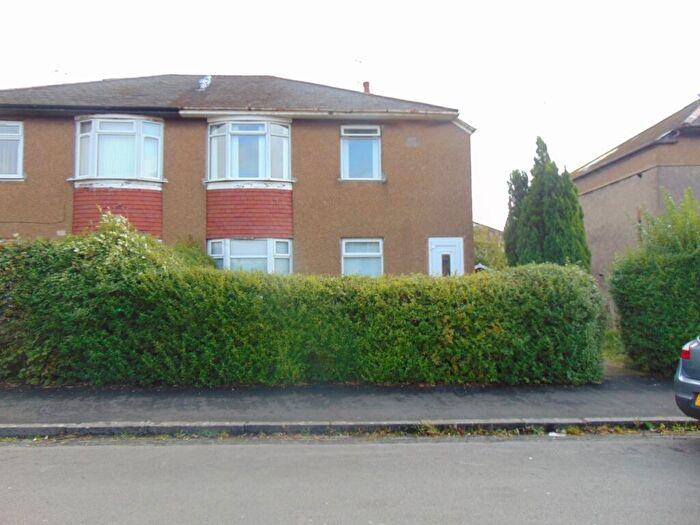 2 Bedroom Flat To Rent In Lammermoor Avenue, Glasgow, G52