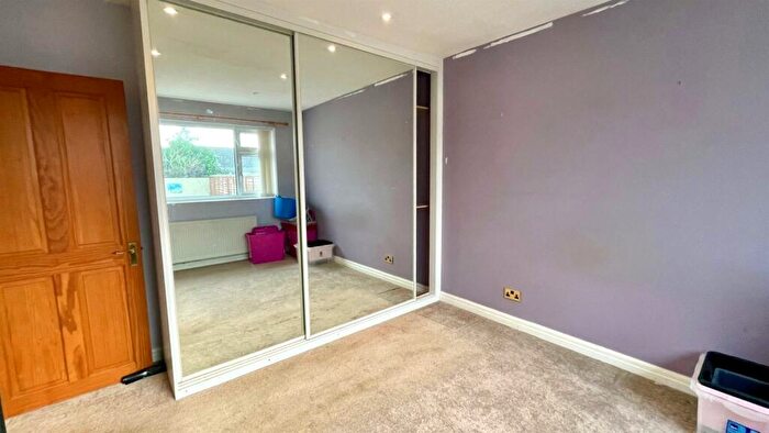 2 Bedroom Semi-Detached Bungalow For Sale In Nant Y Coed, Llandudno Junction, LL31