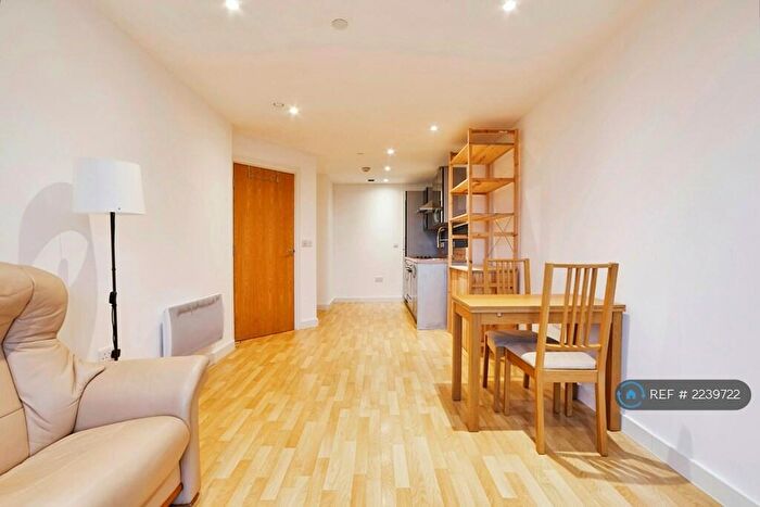 2 Bedroom Flat To Rent In Cross Green Lane, Leeds, LS9