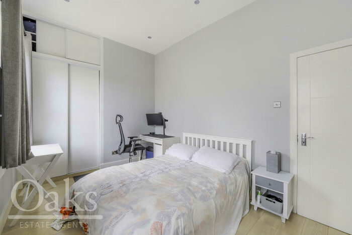 1 Bedroom Apartment For Sale In Canning Road, Addiscombe, CR0