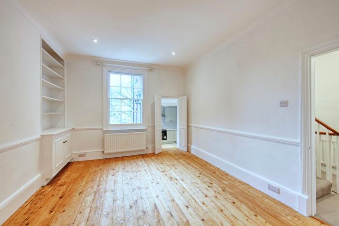 4 Bedroom Terraced House To Rent In Pembroke Road, Kensington, London, W8