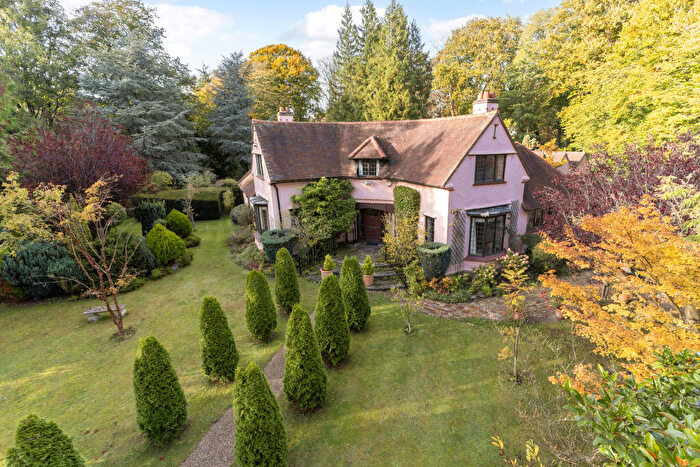 4 Bedroom Detached House For Sale In Silver Lane, Purley, CR8