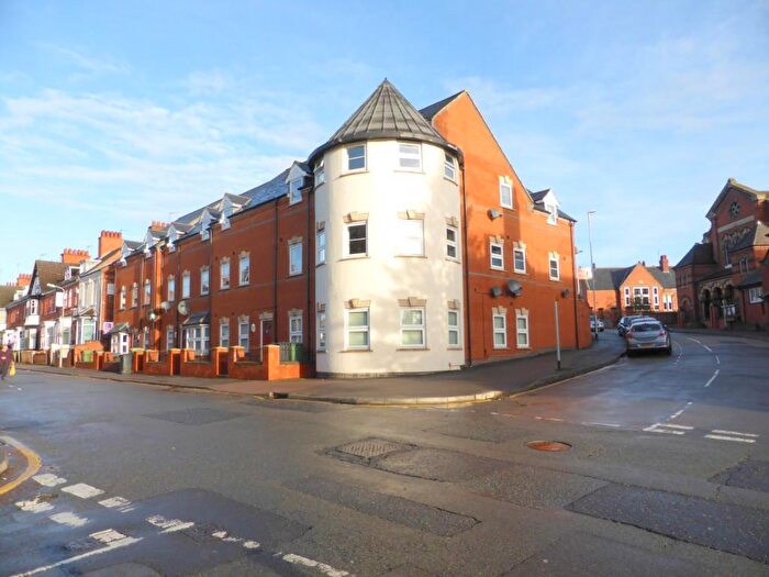 2 Bedroom Flat To Rent In Great Park Street, Wellingborough, Northamptonshire, NN8