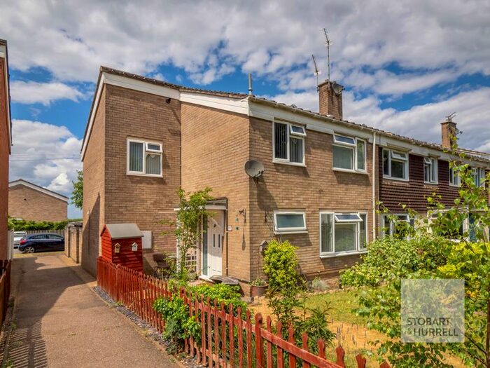 4 Bedroom End Of Terrace House For Sale In Ormesby Road, Badersfield, Norfolk, NR10