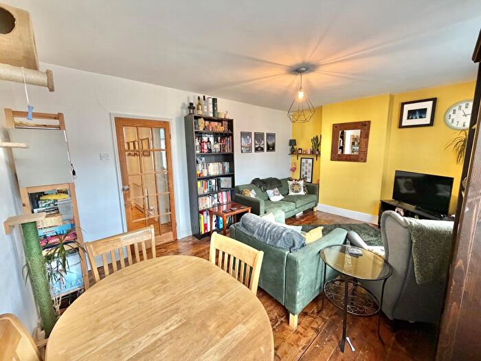 1 Bedroom Flat For Sale In Agate Street, Cardiff, CF24