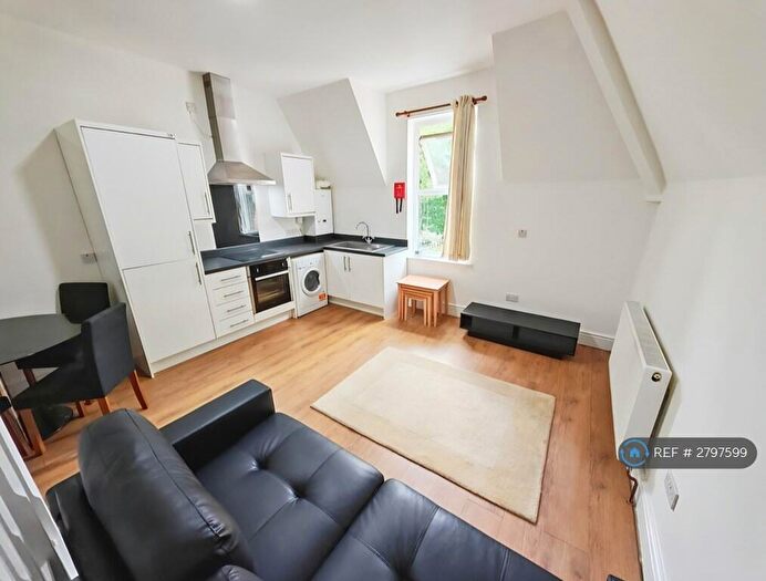 1 Bedroom Flat To Rent In Alexandra Road South, Manchester, M16