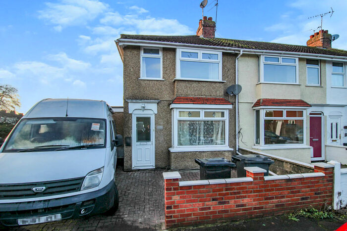 2 Bedroom End Of Terrace House To Rent In Cobden Road, Ferndale, Swindon, SN2