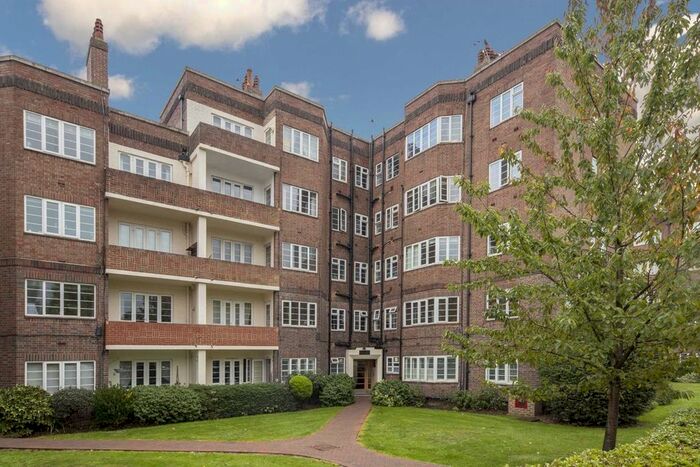 2 Bedroom Flat To Rent In Chiswick Village, London, W4
