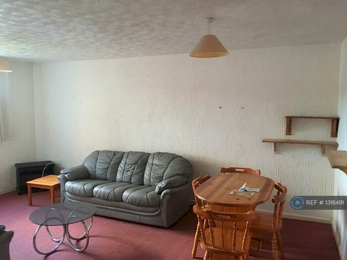 Studio To Rent In Greenrigg Road, Cumbernauld, Glasgow, G67