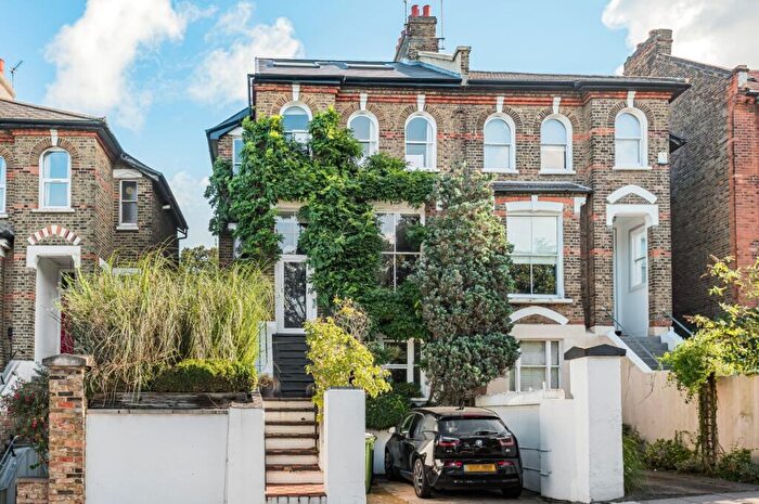 1 Bedroom Maisonette To Rent In Charlton Church Lane London, SE7