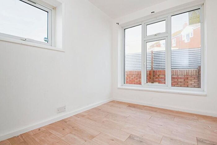 2 Bedroom Bungalow For Sale In Beach Way, Clacton-On-Sea, Essex, CO15